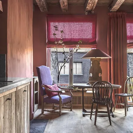 Hign-end Getaway In Heart Of Medieval - Katelijne Appartement *