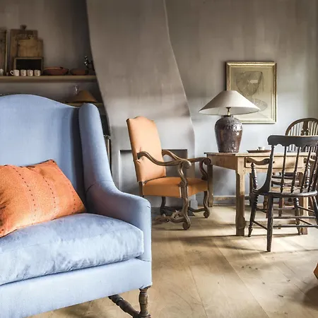 Hign-end Getaway In Heart Of Medieval - Katelijne *