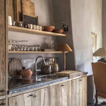 Hign-end Getaway In Heart Of Medieval - Katelijne *