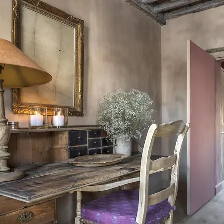 Hign-end Getaway In Heart Of Medieval - Katelijne Apartment *