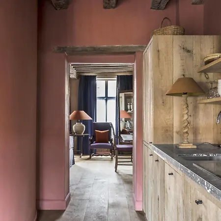 Hign-end Getaway In Heart Of Medieval - Katelijne Apartment Bruges